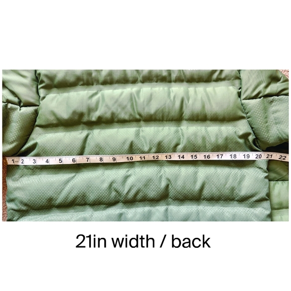 NWOT The North Face 700 Puffer Jacket - Picture 6 of 8